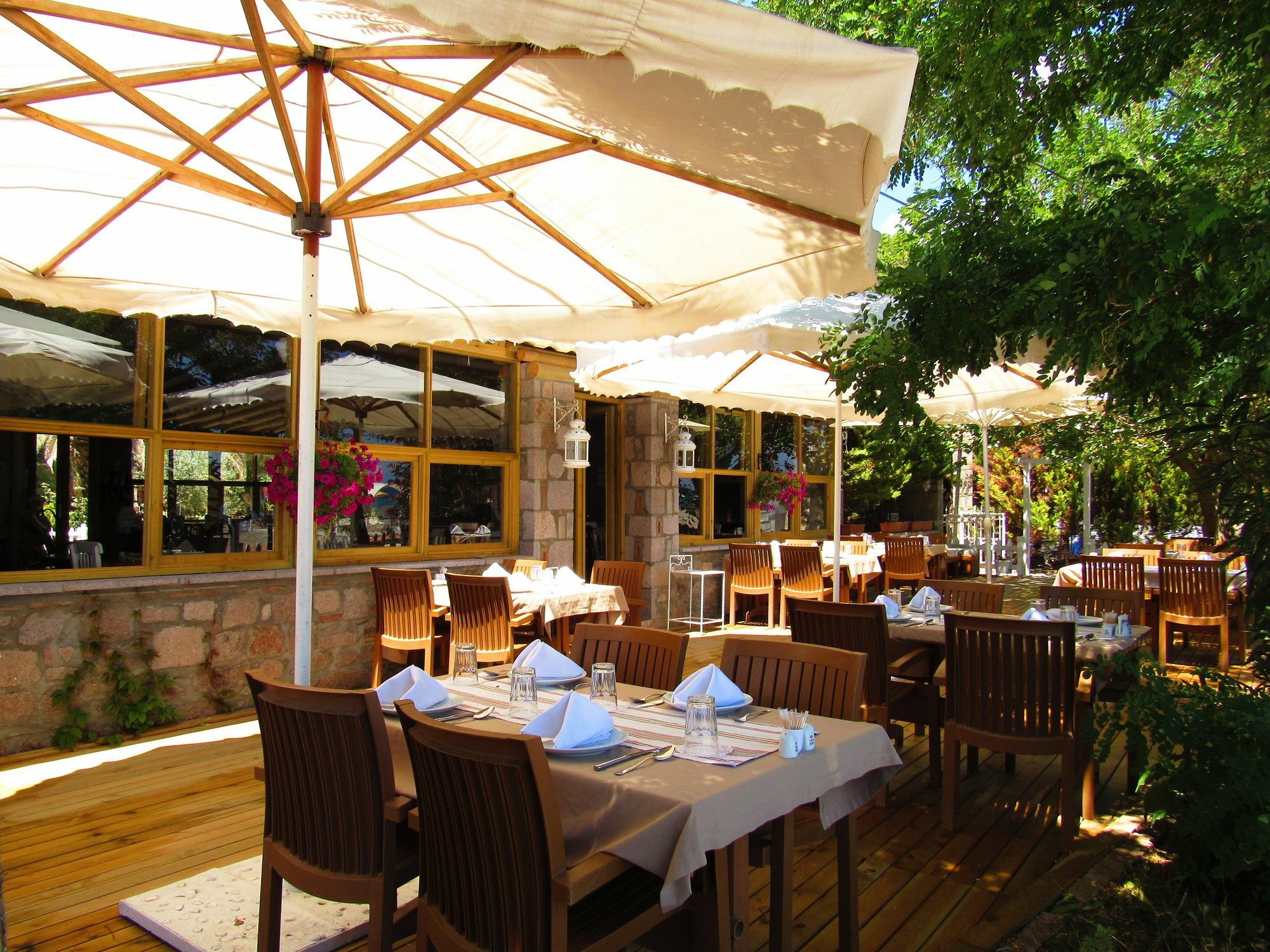 Assos Hunters Hotel (Adults Only) ภายนอก รูปภาพ